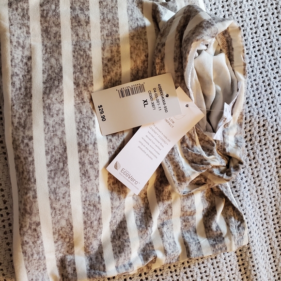 Striped Turtleneck - Picture 2 of 3